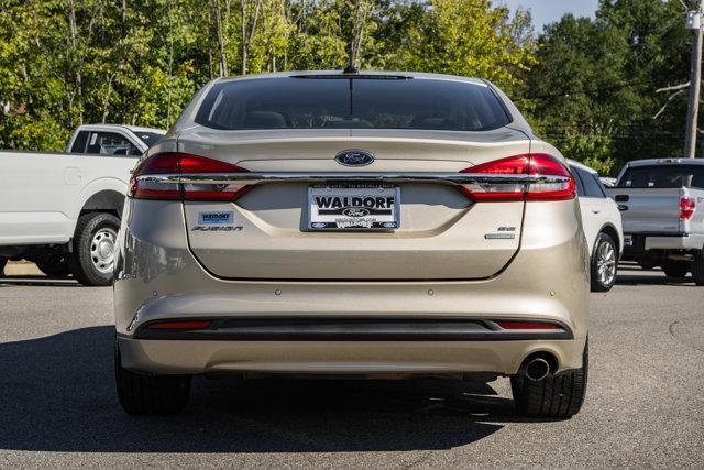 2018 ford fusion se