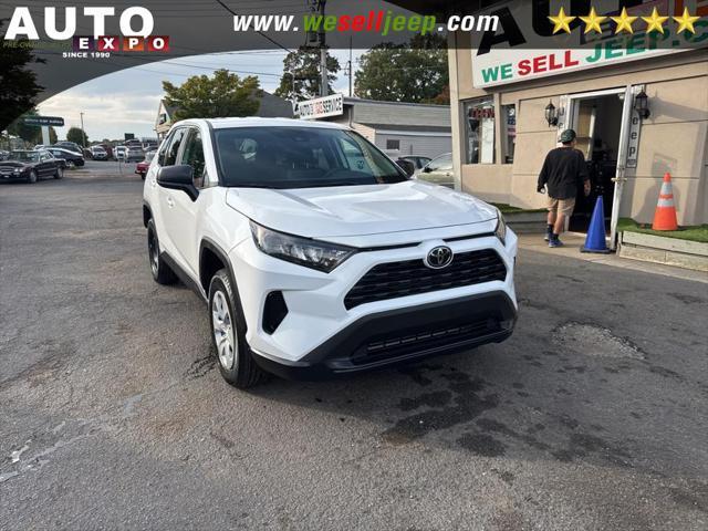2024 toyota rav4 le