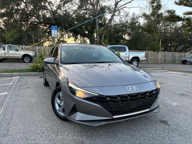 2022 hyundai elantra se