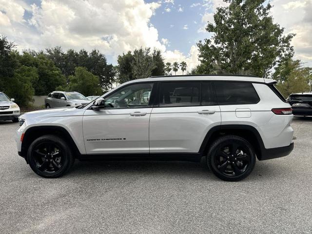 2023 jeep grand cherokee l laredo