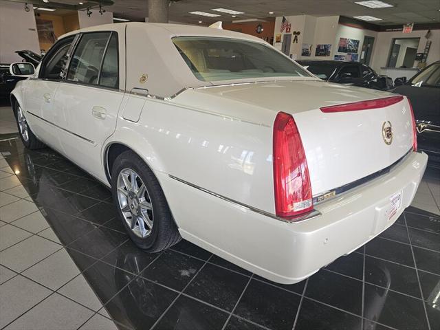 2010 cadillac dts luxury collection