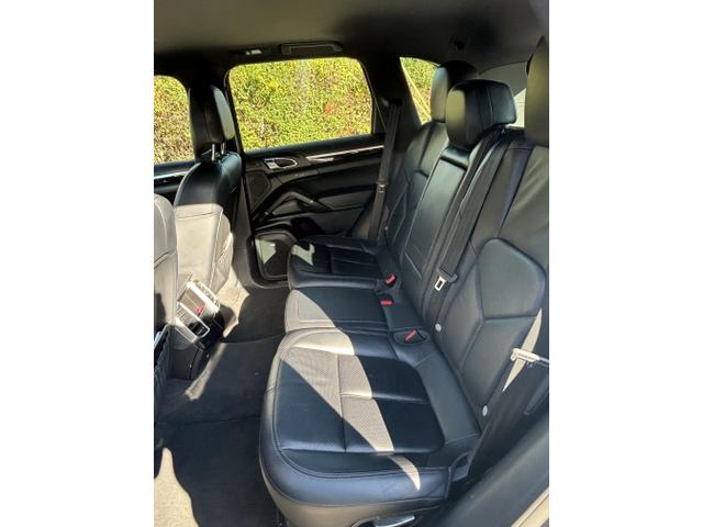 2014 porsche cayenne platinum edition