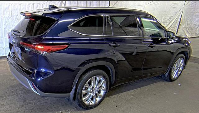 2021 toyota highlander limited
