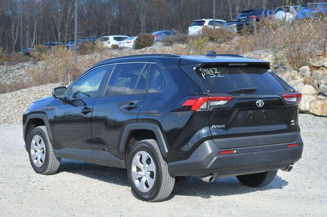 2021 toyota rav4 le
