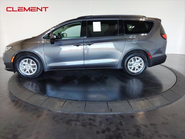 2022 chrysler pacifica touring l