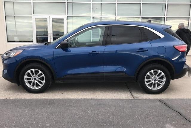2022 ford escape se
