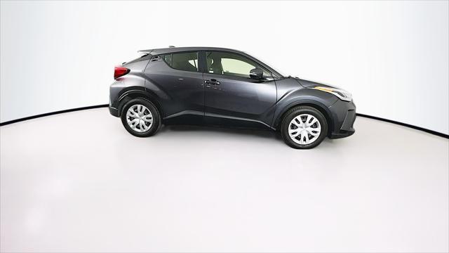 2021 toyota c-hr le