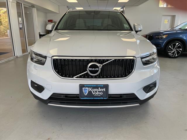 2022 volvo xc40 t5 momentum