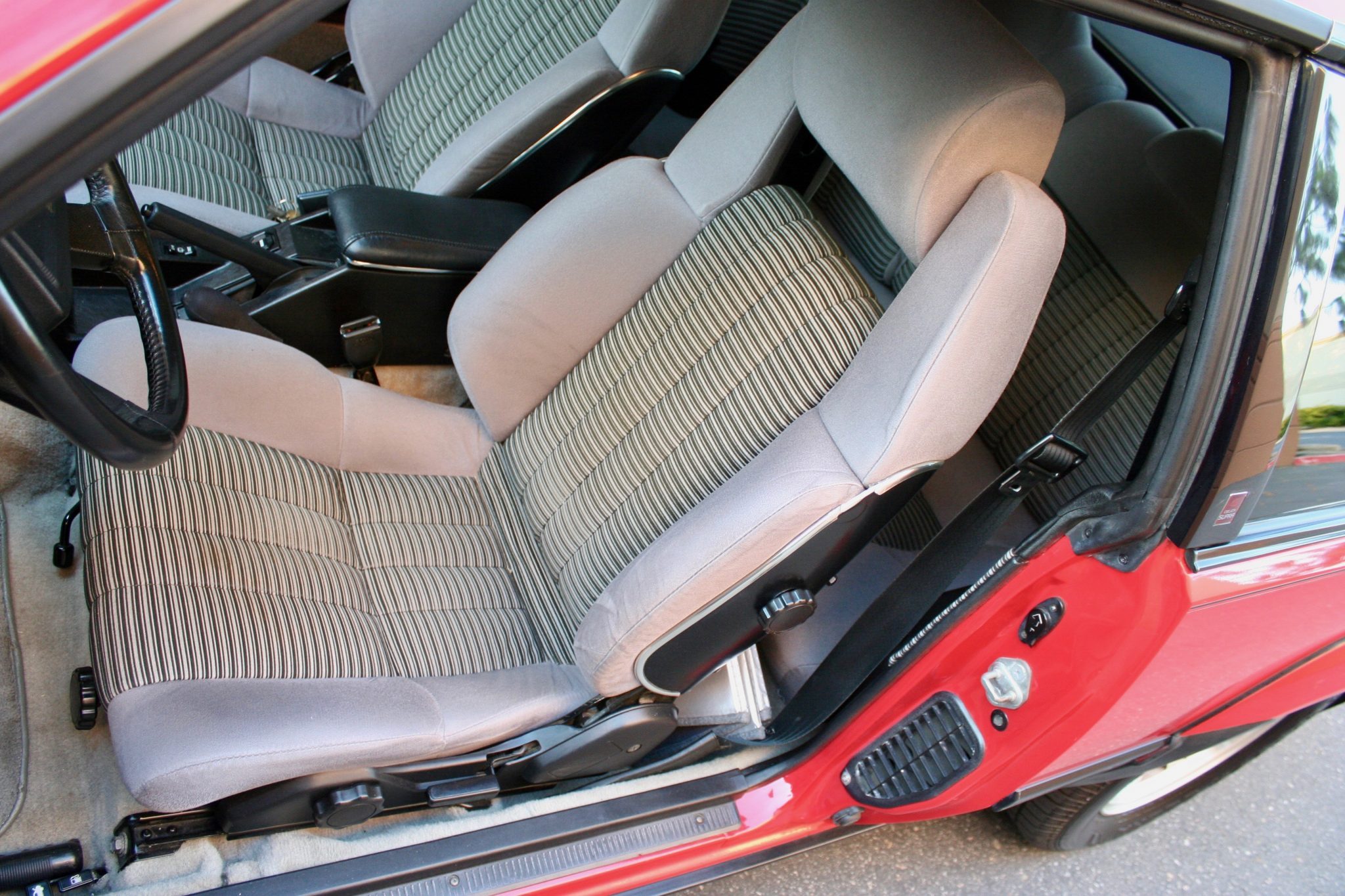 1984 toyota celica supra 5-speed