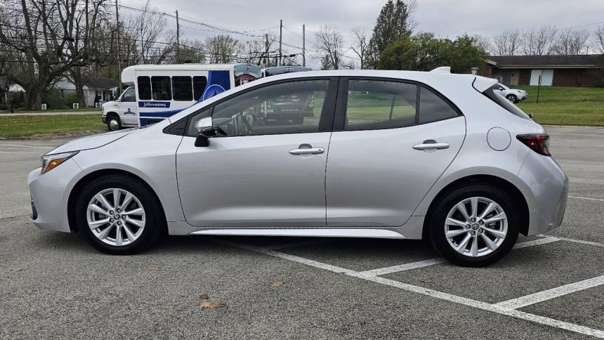 2023 toyota corolla hatchback se
