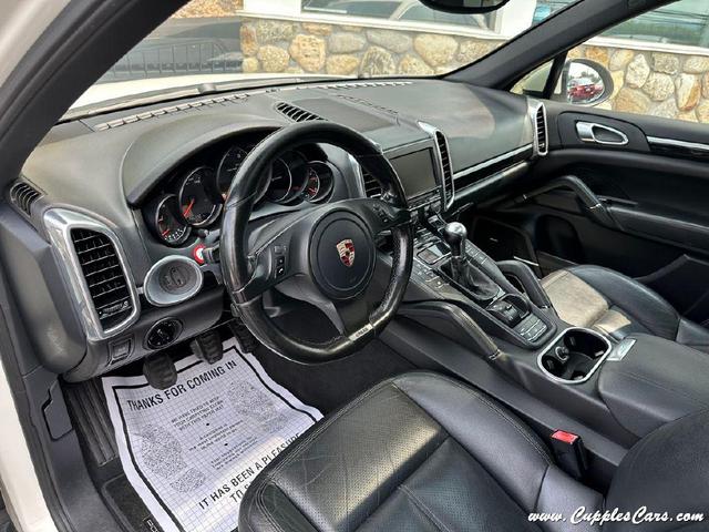2011 porsche cayenne base
