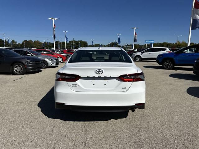 2023 toyota camry le