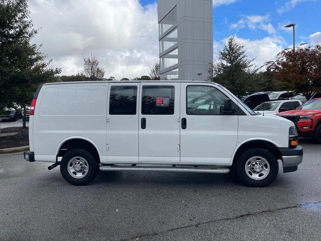 2022 chevrolet express 2500 rwd 2500 regular wheelbase wt