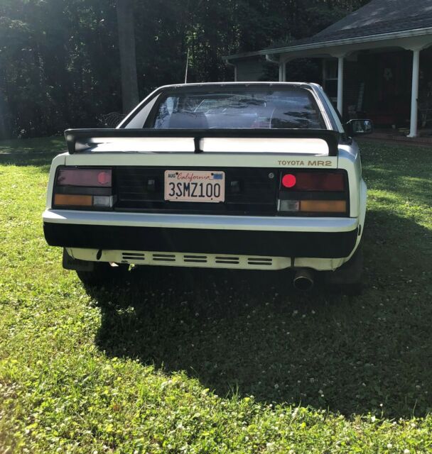 1985 toyota mr2 white