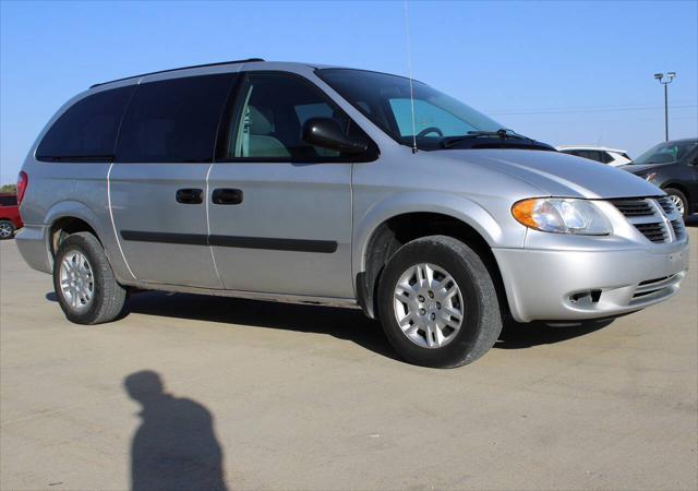 2005 dodge grand caravan se