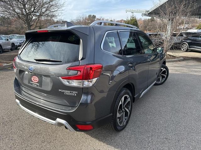 2022 subaru forester touring