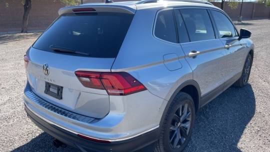 2022 volkswagen tiguan se