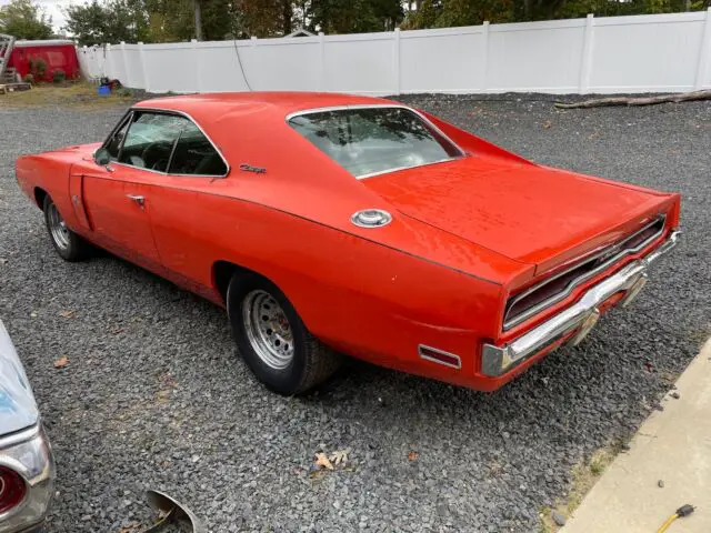 1970 dodge charger coupe orange rwd automatic 500