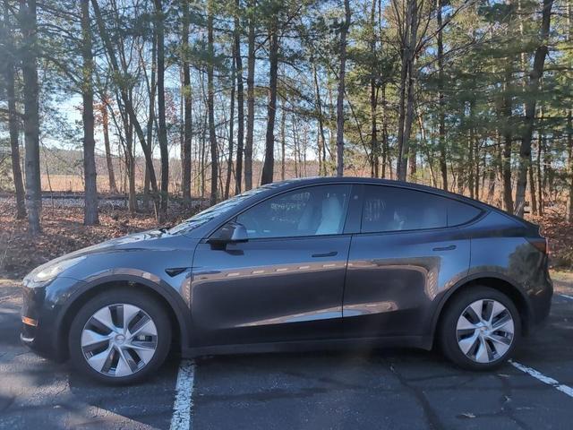2024 tesla model y long range