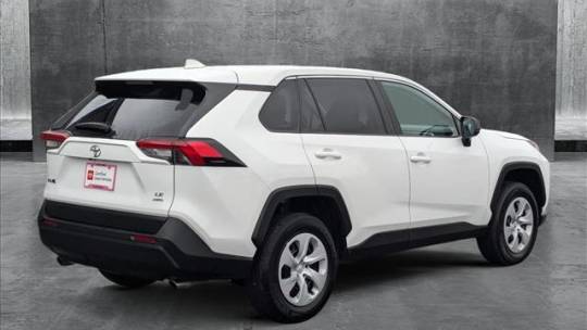 2024 toyota rav4 le