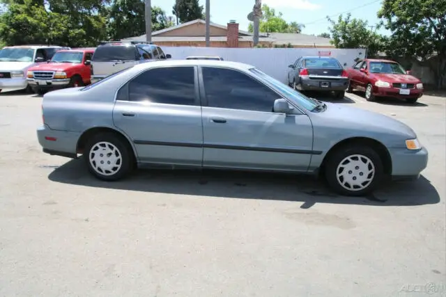 1994 honda accord lx sedan automatic 4 cylinder no reserve