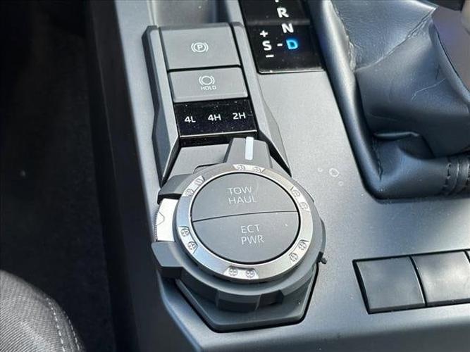 new 2024 toyota tacoma 4wd sr5