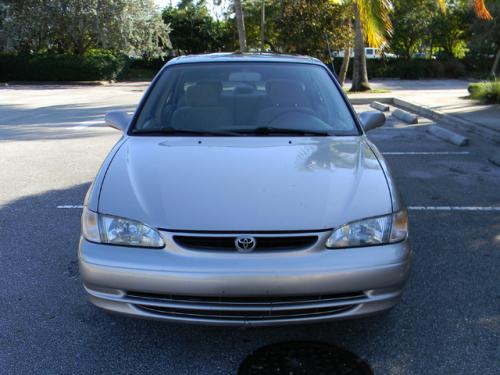 1999 toyota corolla le in florida