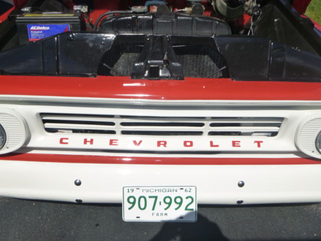 1962 chevy c -10 1/2 ton step side pick up mint