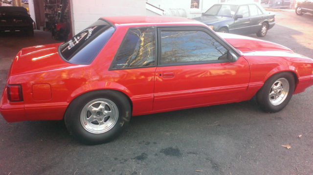 1989 ford mustang lx sedan 2-door