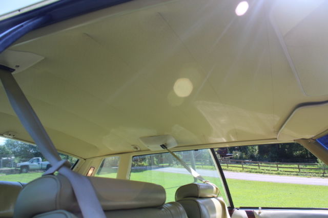 1976 cadillac deville d'elegance sedan 4-door 8.2l