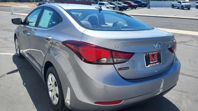 2016 hyundai elantra se