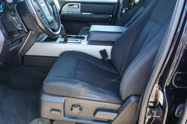 2017 ford expedition el xlt