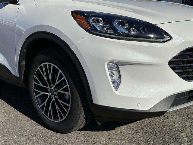 2022 ford escape phev titanium