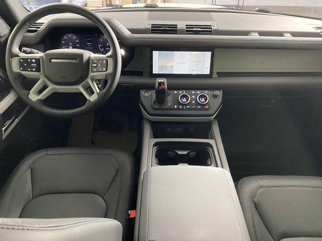 2024 land rover defender 110 p300