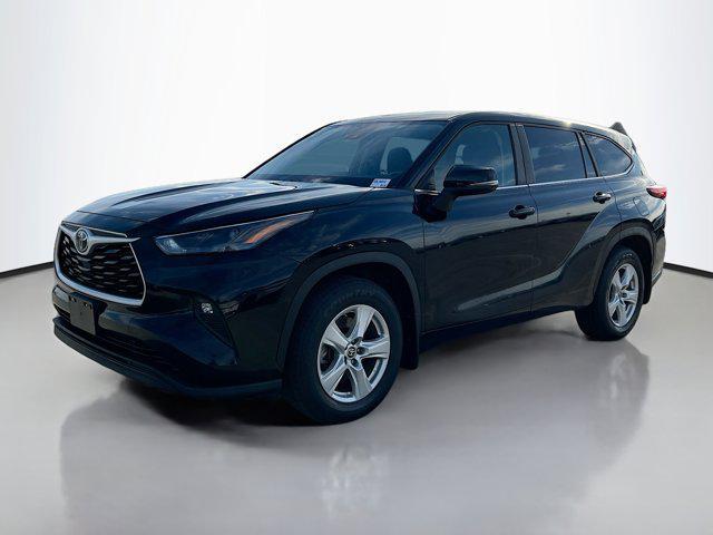 2023 toyota highlander le