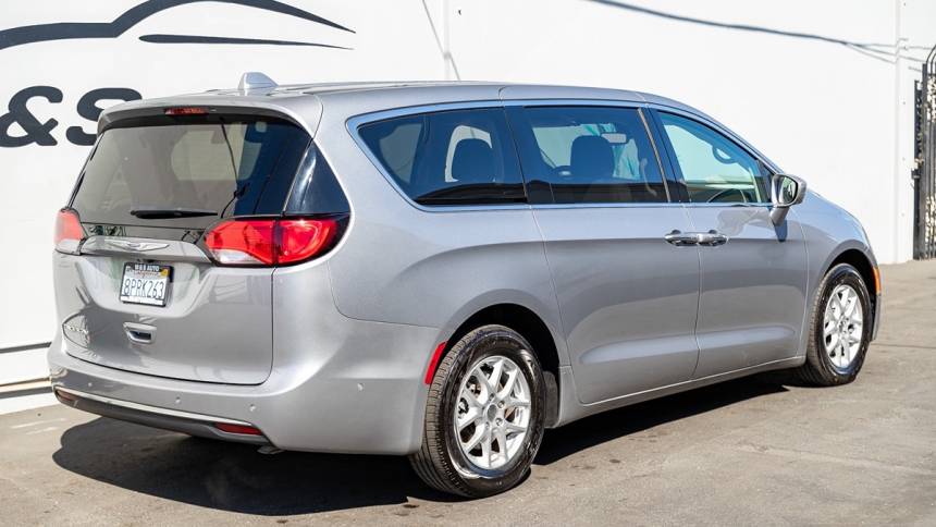 2020 chrysler pacifica touring