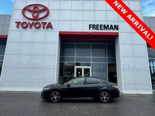 2019 toyota camry se
