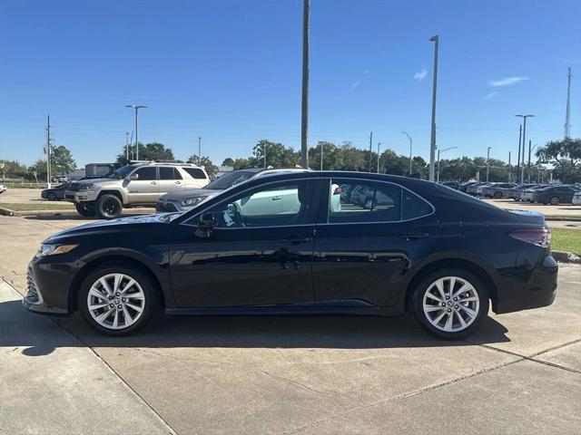 2024 toyota camry le