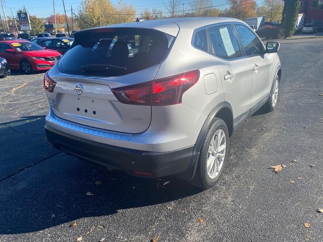 2018 nissan rogue sport s