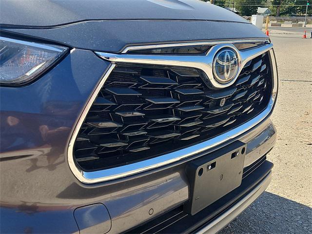2021 toyota highlander hybrid platinum