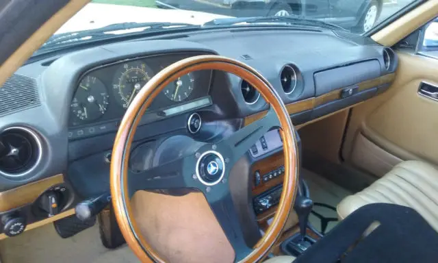 1981 mercedes-benz 300cd base coupe 2-door 3.0l last year non turbo