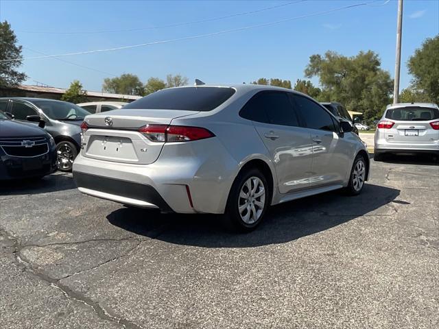 2022 toyota corolla le