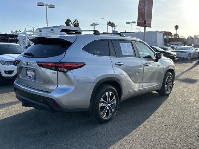 2023 toyota highlander hybrid xle