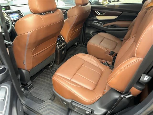 2019 subaru ascent touring 7-passenger