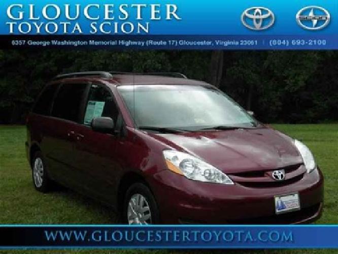 2010 toyota sienna le in gloucester, va