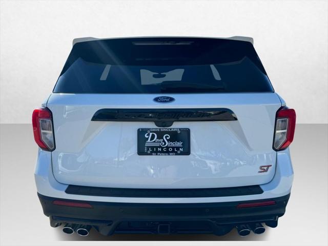 2022 ford explorer st