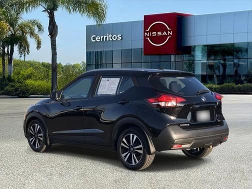 2020 nissan kicks