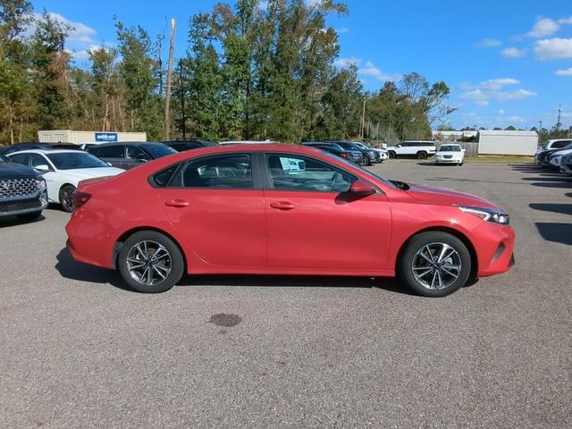 2023 kia forte lxs