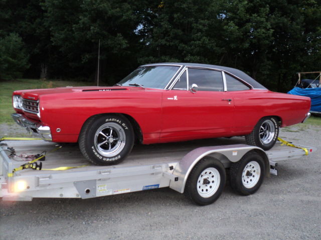 1968 plymouth road runner, 4spd, 426 hemi, 650hp, coupe, real nice
