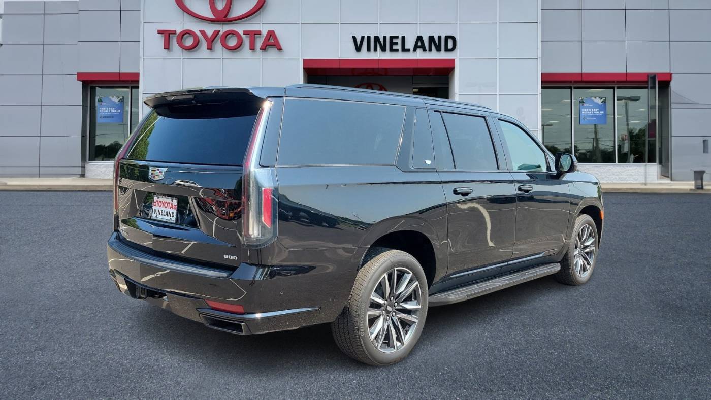 2021 cadillac escalade esv sport
